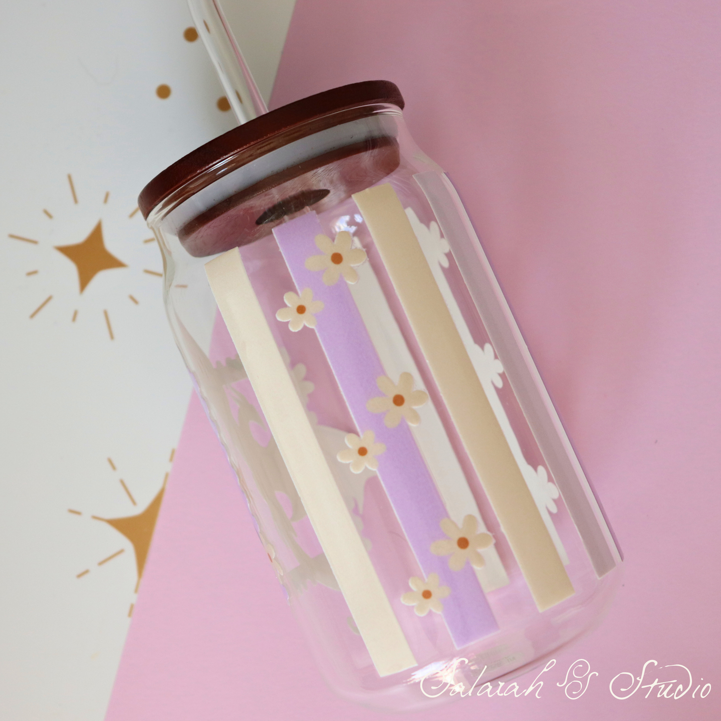 Dragons and Daisies - Glass Tumbler with Straw (500ml)