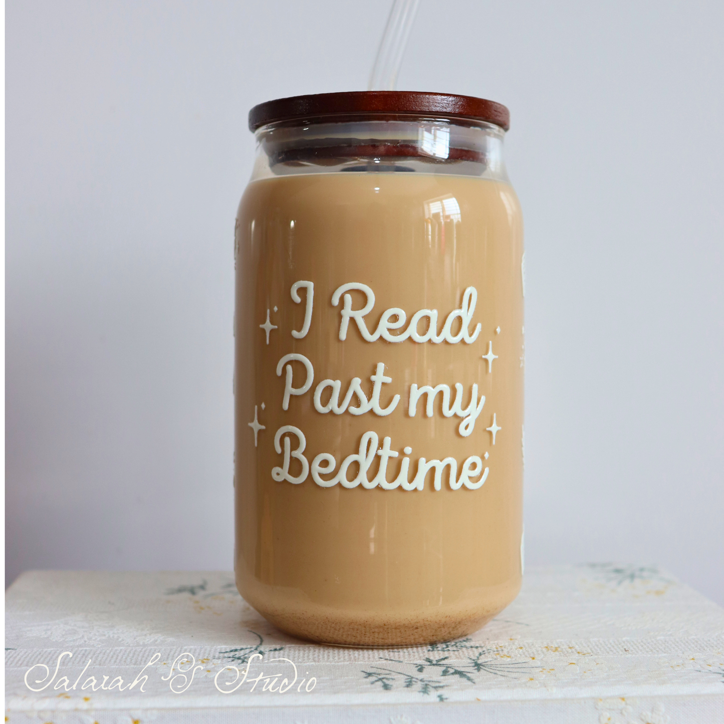 I Read Past My Bedtime - Glass Tumbler with Straw (500ml)