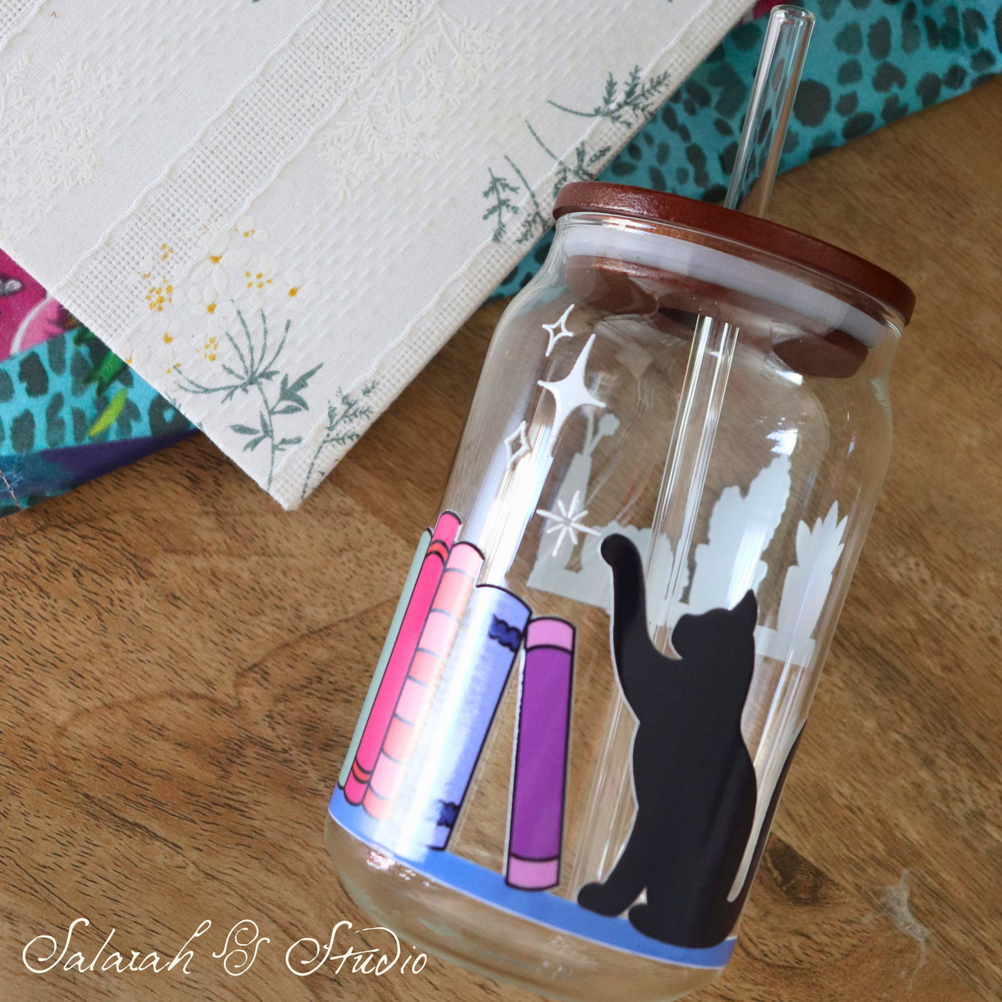 Pawsitively Booked - Glass Tumbler with Straw (500ml)