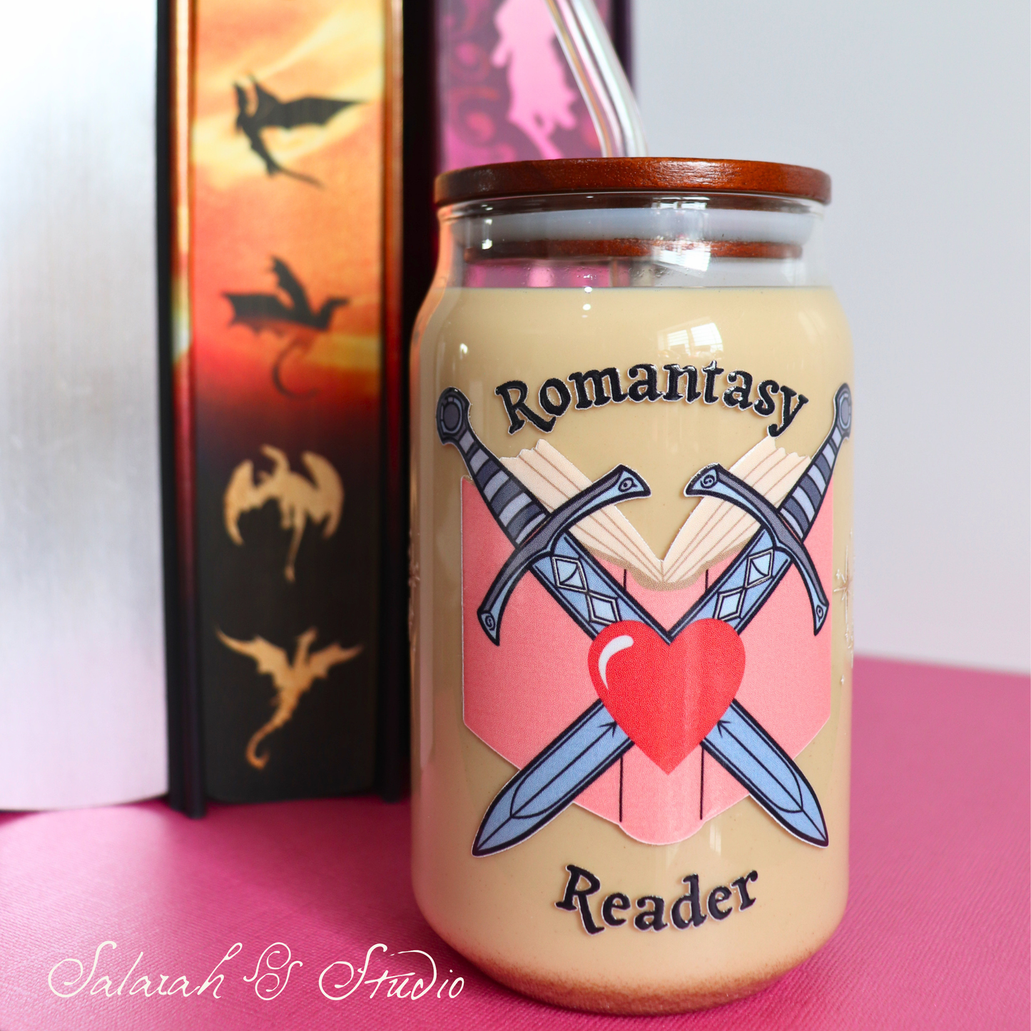 Romantasy Reader - Glass Tumbler with Straw (500ml)